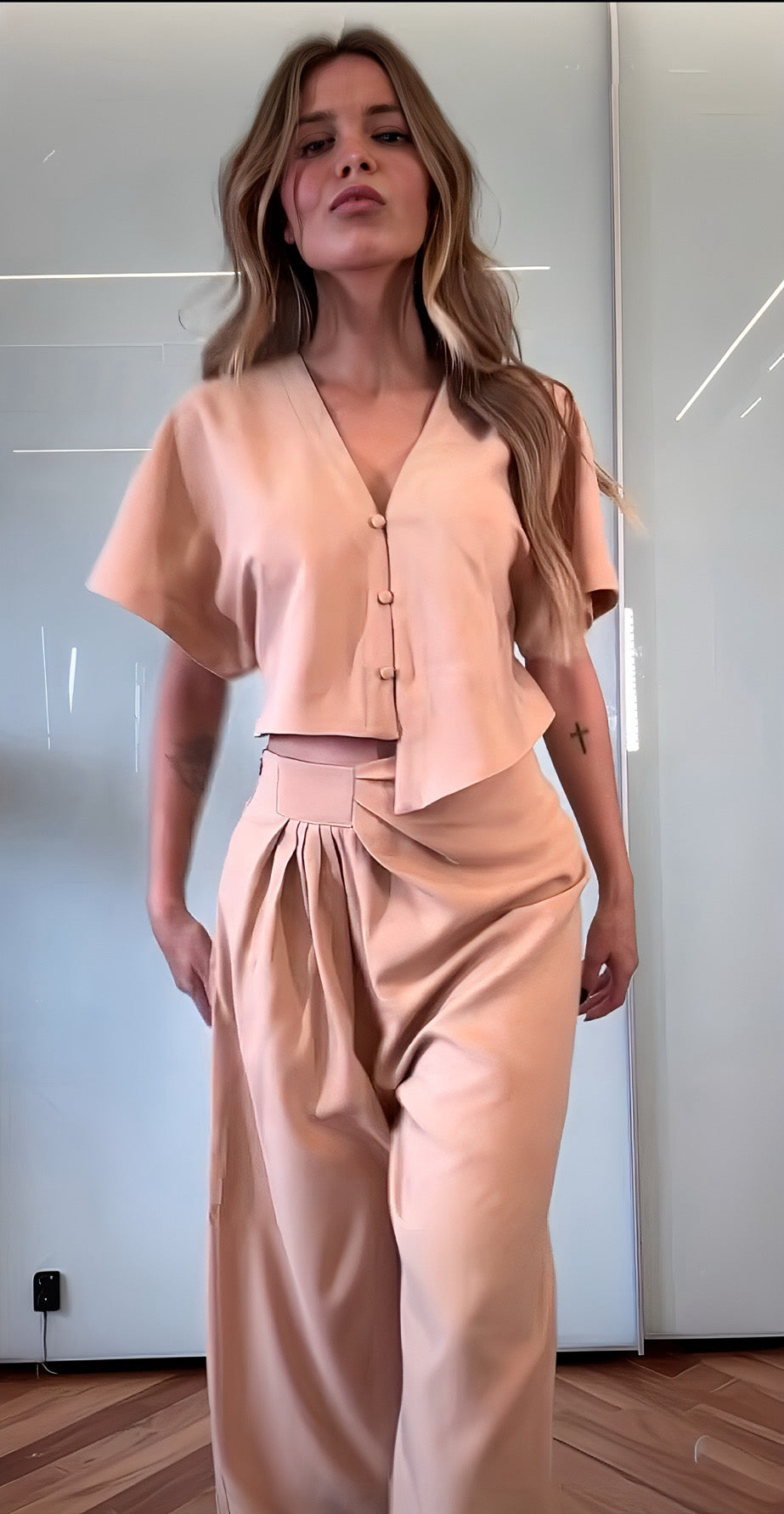 SET DRAPEADO LATERAIS BLUSA CORTA