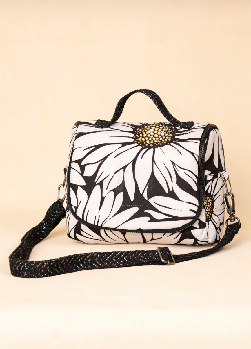 OUTLINE FLORALS EDITH SNACKS BOX