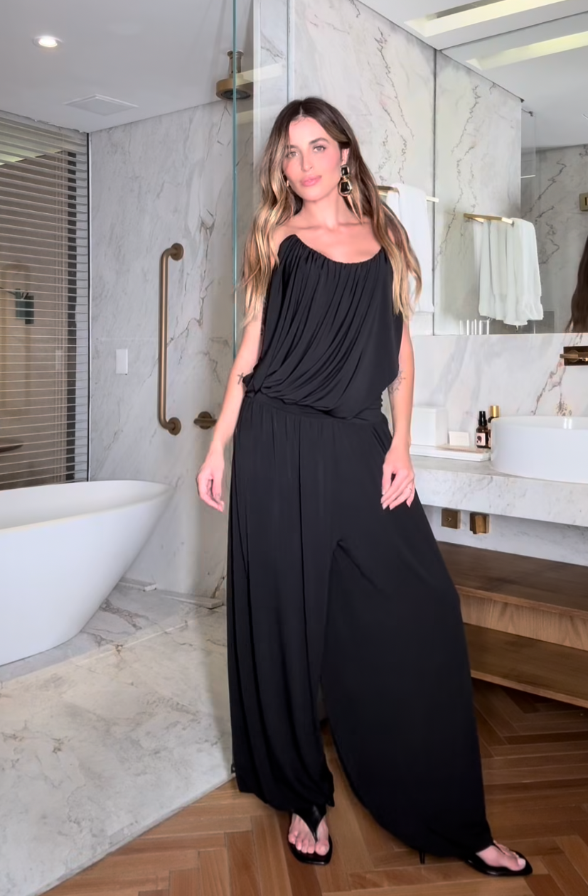 CROPPED TOMARÁ QUE CAIA RECORTE DECOTE E SOBREPOSICAO