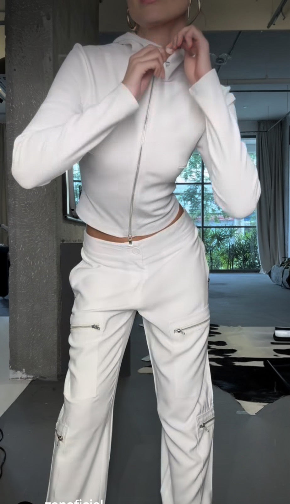 SET PANTS AND BLUSA ZIPPERES WHITE
