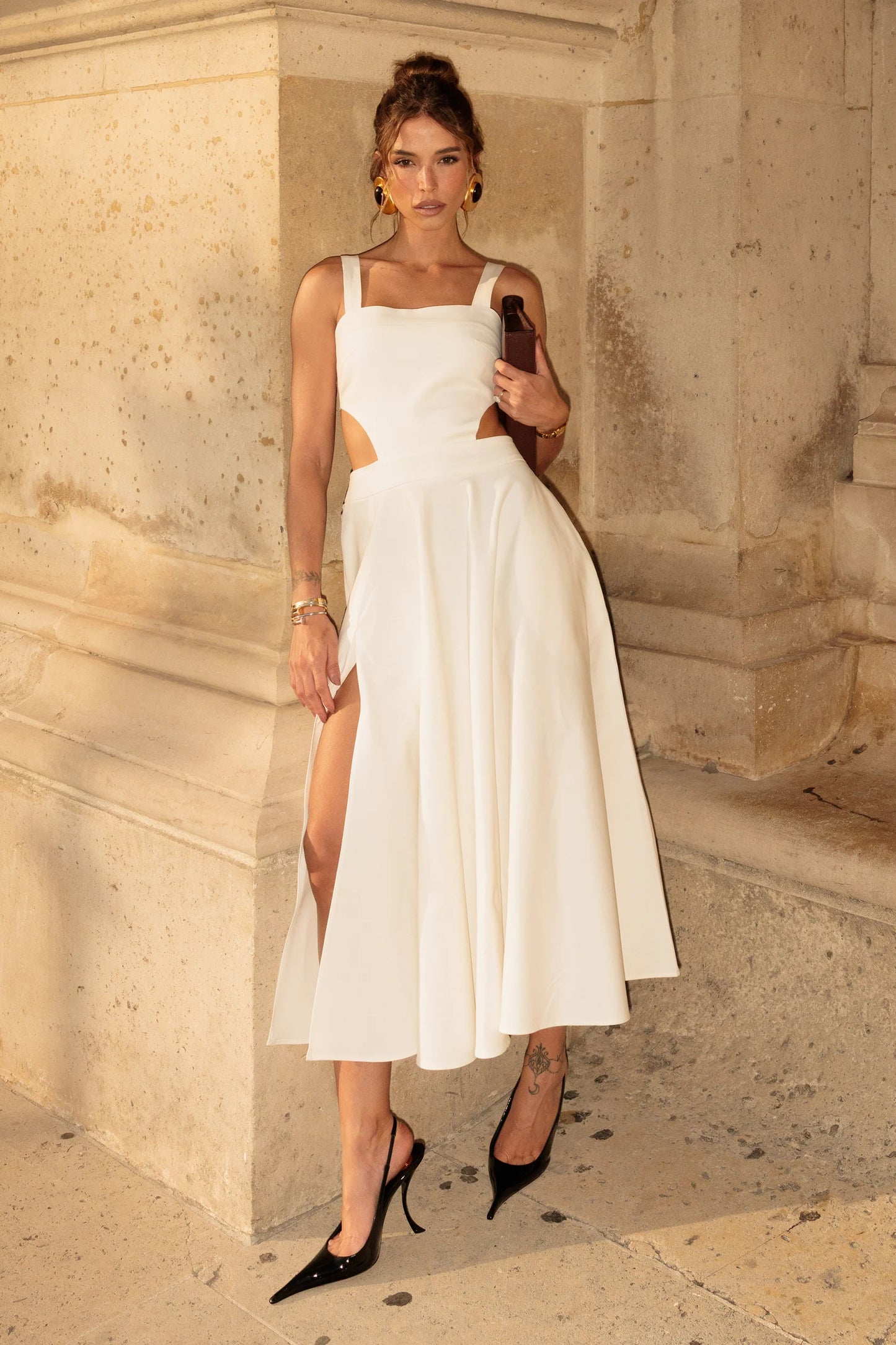 VESTIDO MIDI CON DESCOTE RECTO OFF WHITE