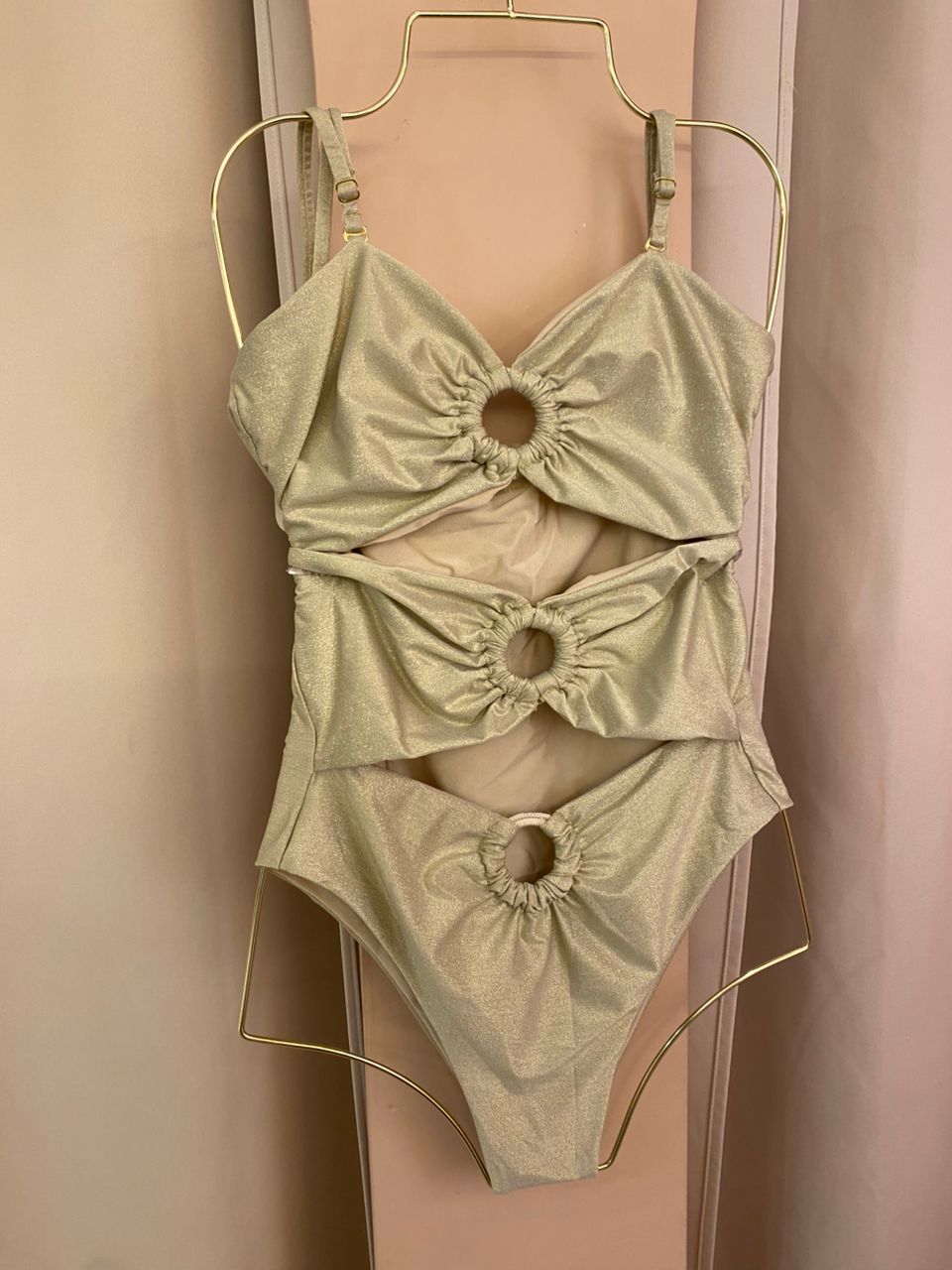 TRIKINI SALONA DORADO