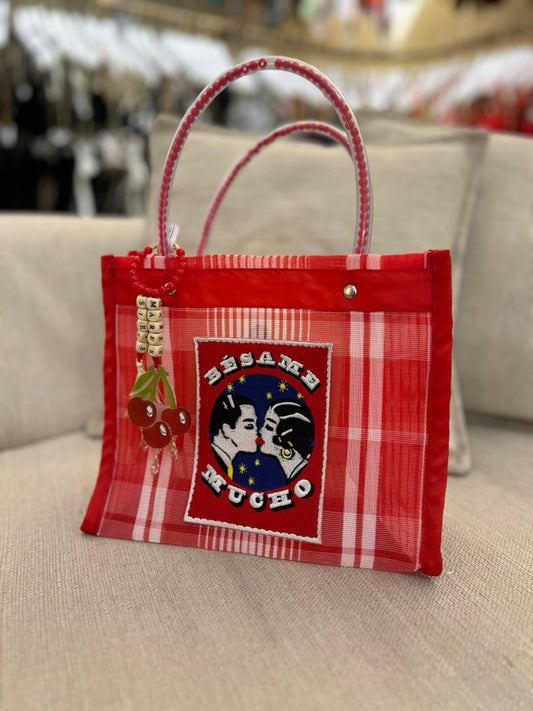 CARTERA BESAME MUCHO MINI