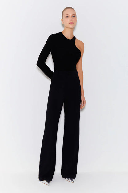 CALCA PANTALONA COM FRISOS PRETO