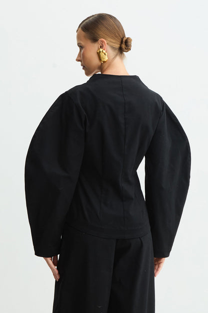 BLUSA MANGA LONGA Y BARRA ARREDONDADAS PRETO 51322