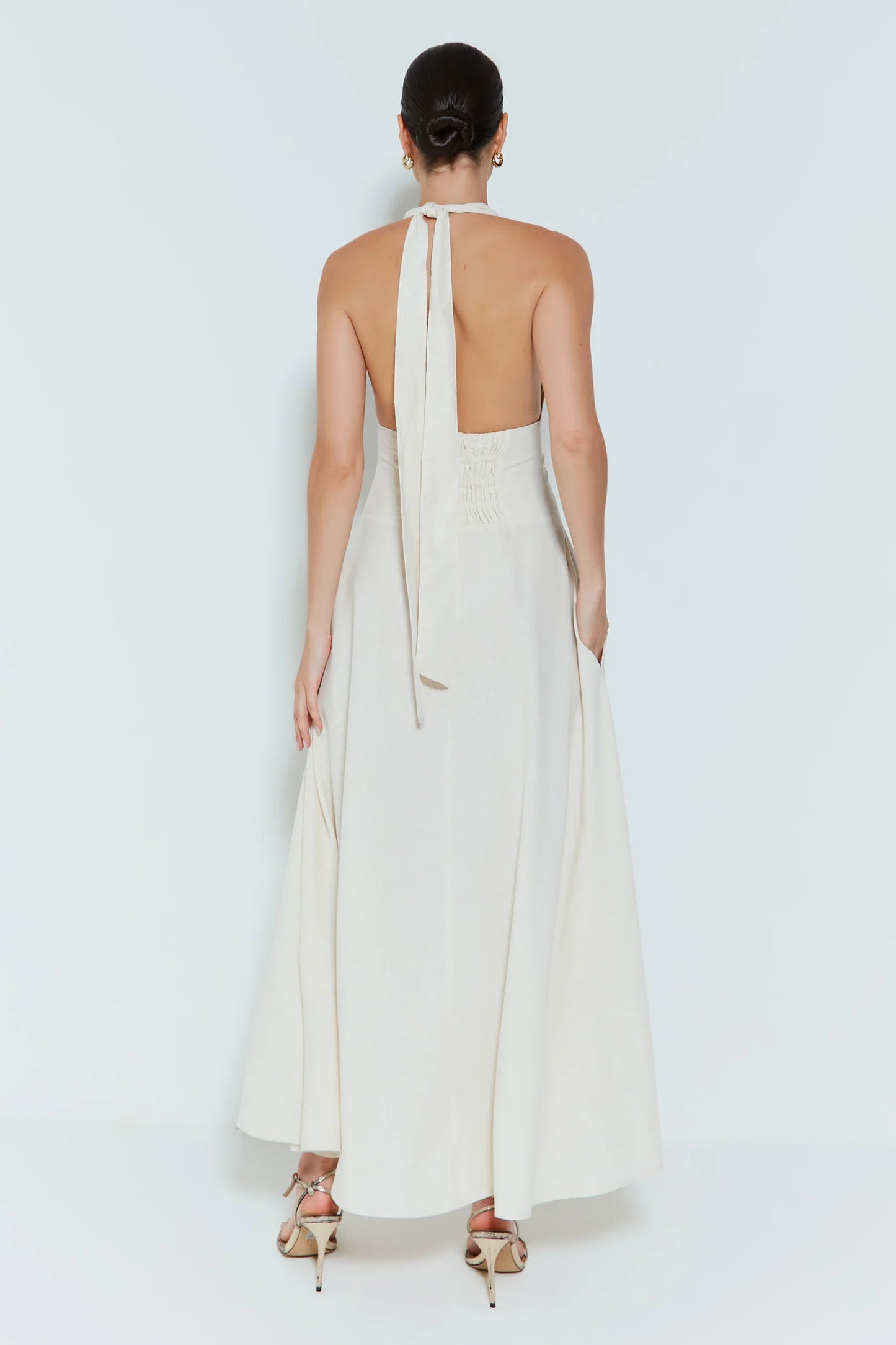 VESTIDO MIDI FRENTE UNICA COM RECORTE