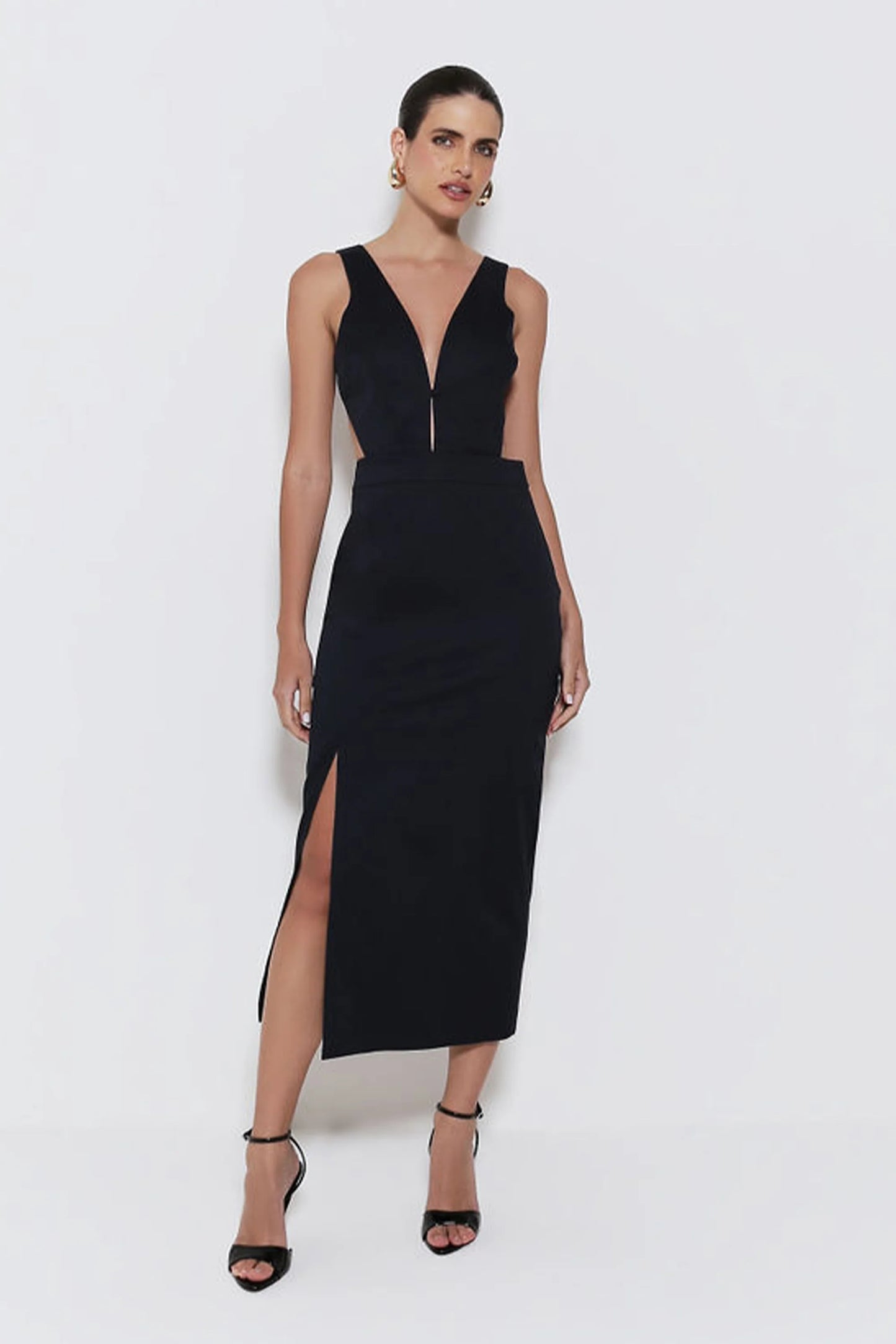 VESTIDO COSTAS BOTÓN FRONTAL