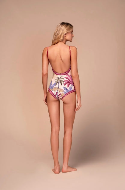 TESSA SOLASTA ONE PIECE
