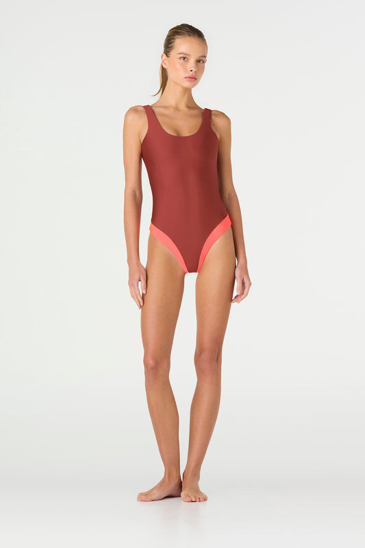 AMBER ROAR SUNNY ONE PIECE