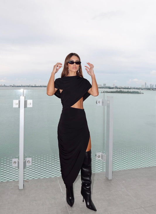 VESTIDO MIDI SOBREPOSICADO FLUIDA PRETO