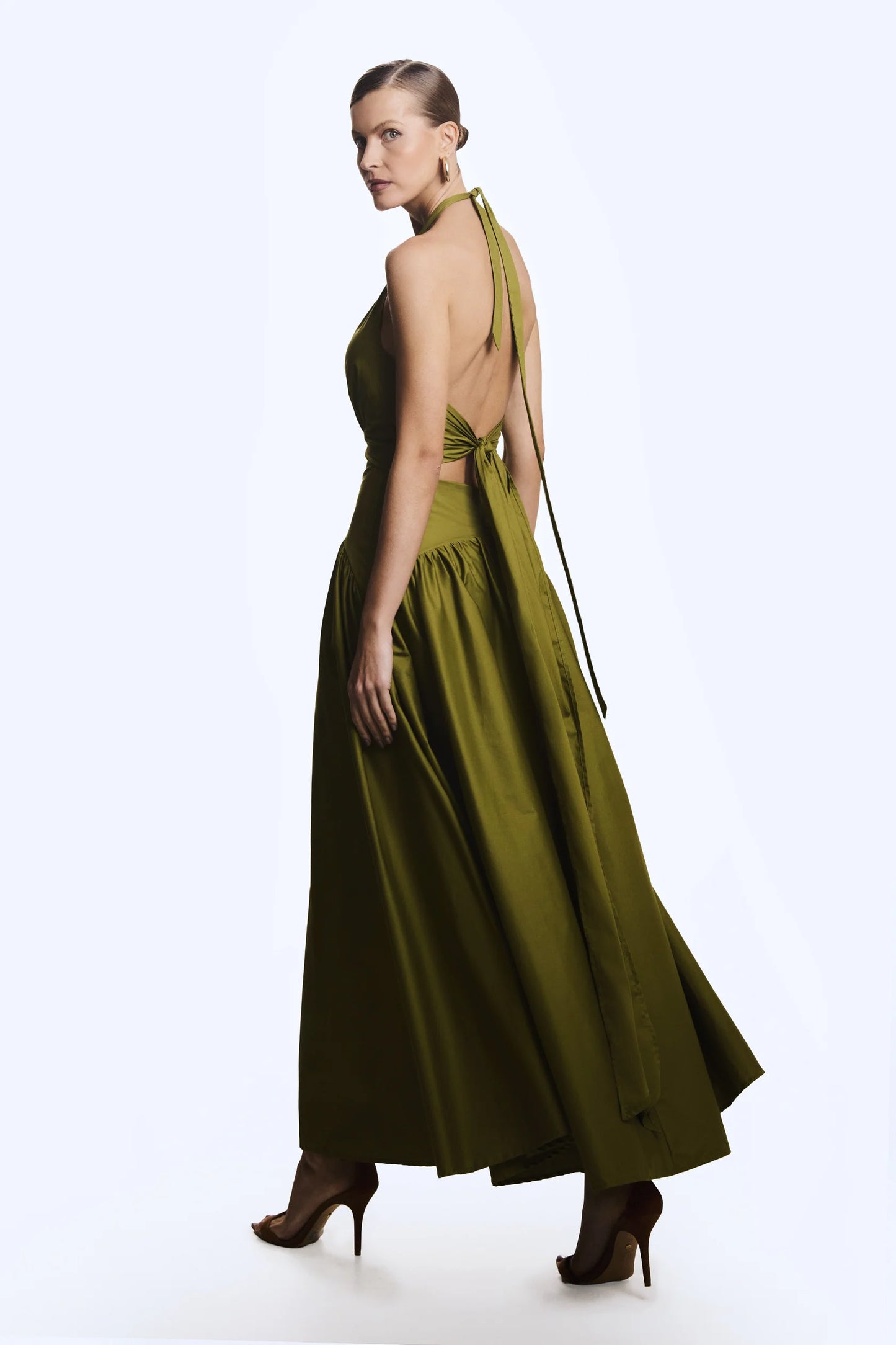 VESTIDO CORTE HALTER