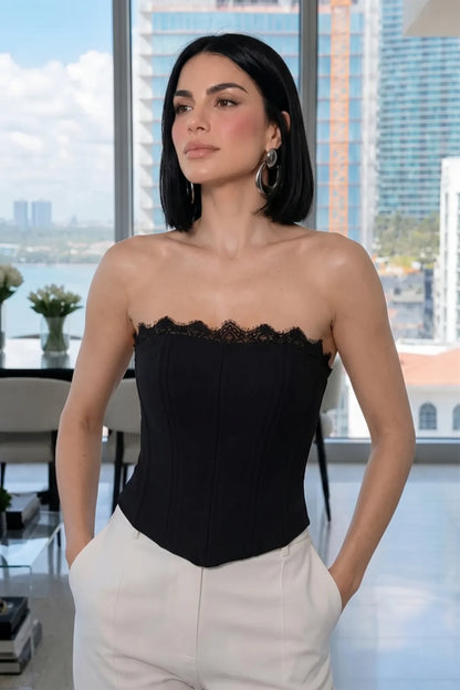 CROPPED TOMARA QUE CAIA BARBATANAS PESPONTADAS E RENDA PRETO 51393
