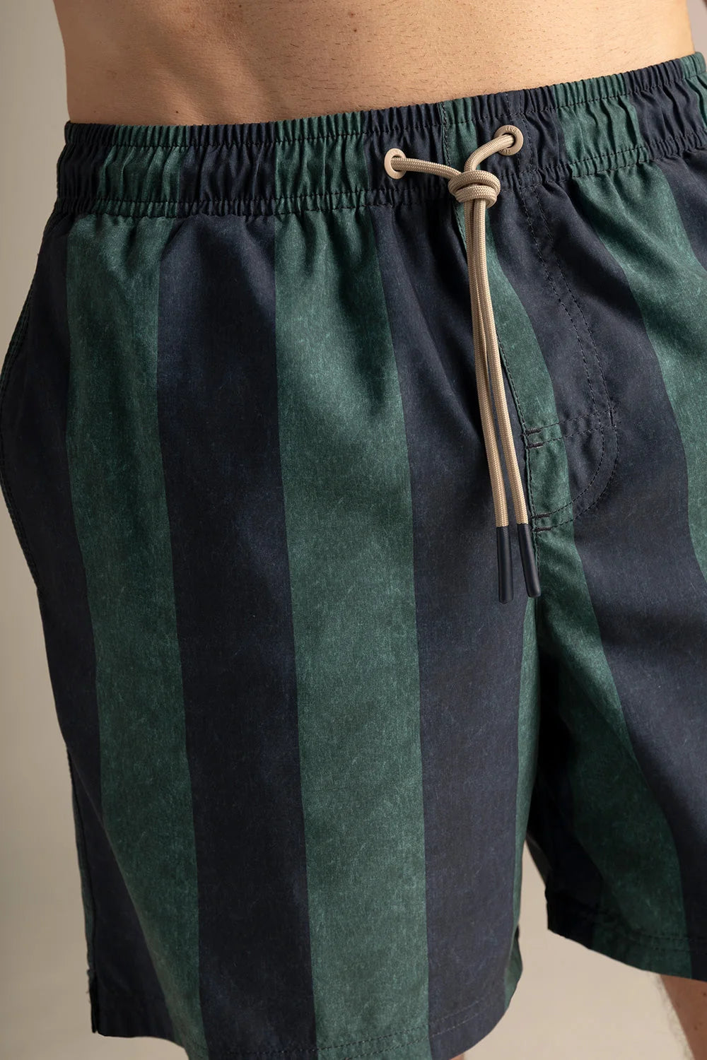 SHORT MEN RAYAS GREEN BLUE