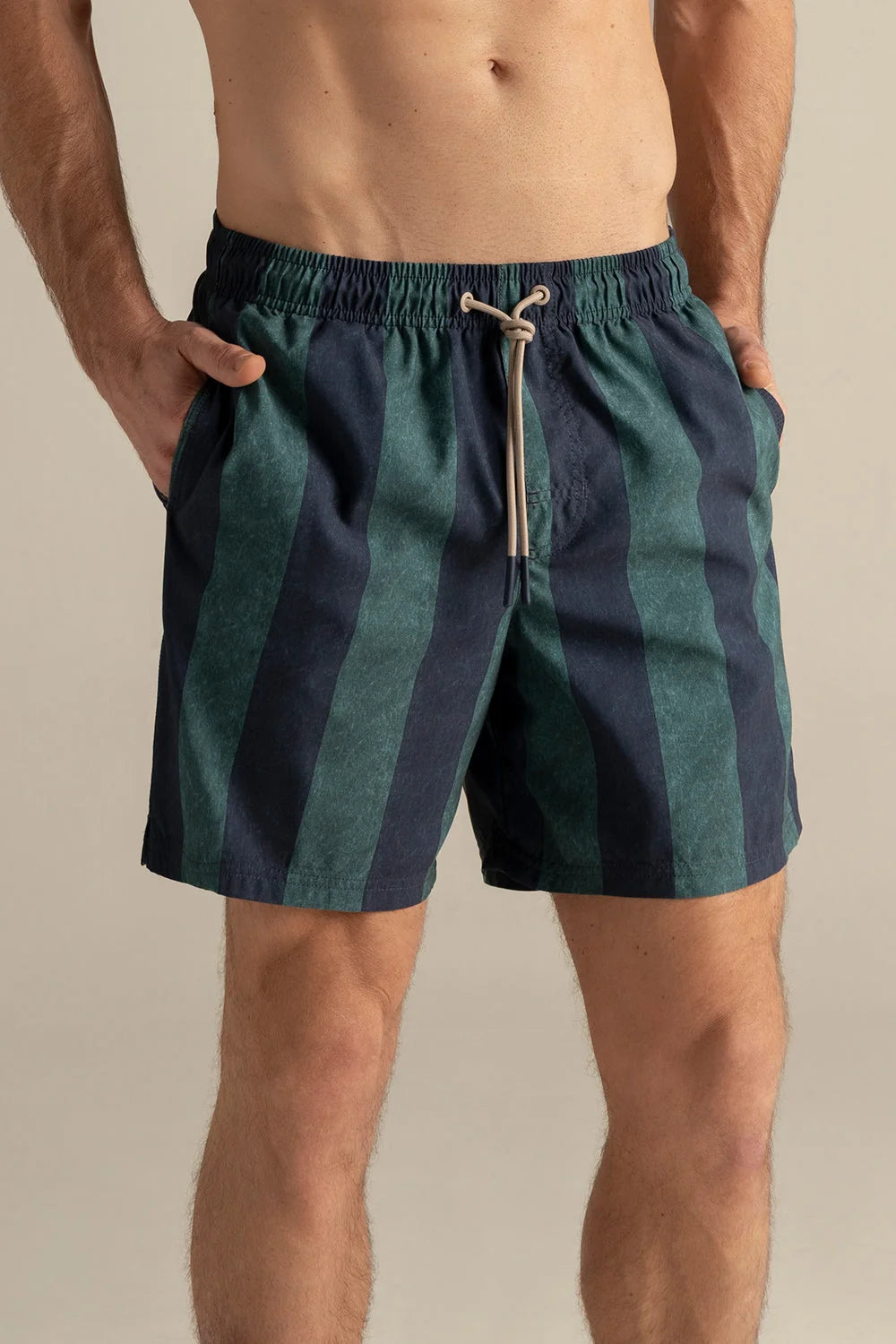 SHORT MEN RAYAS GREEN BLUE
