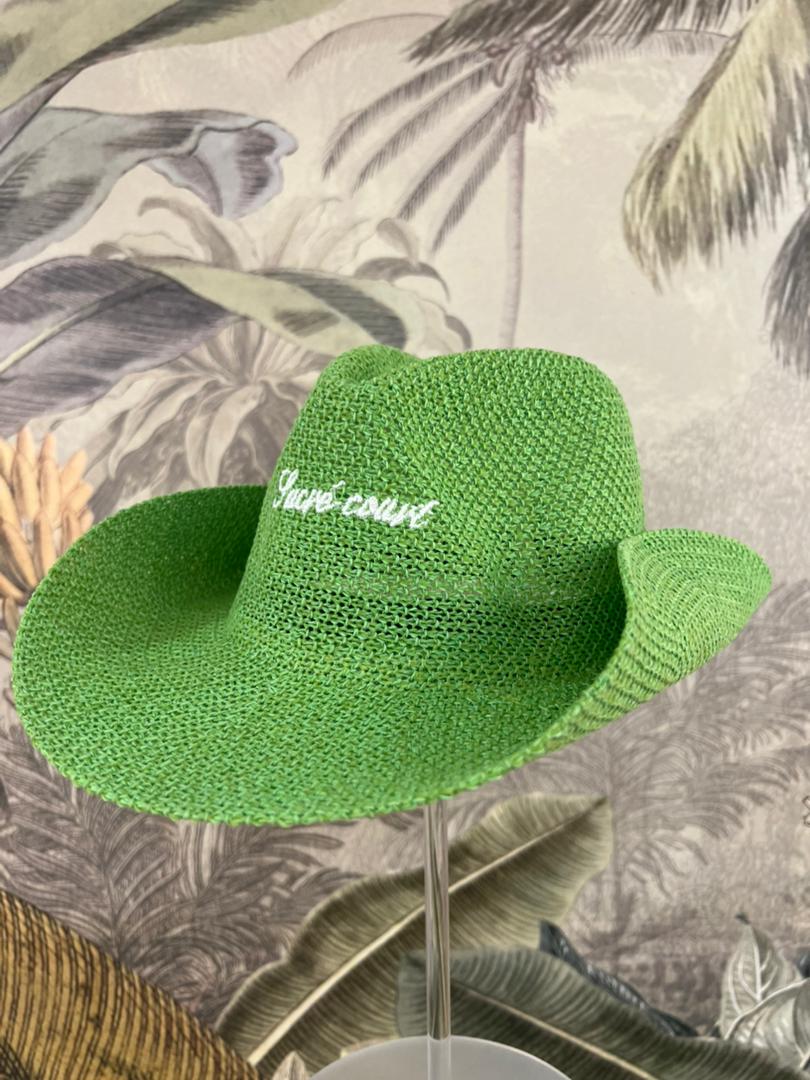 HORSE-RIDING GREEN